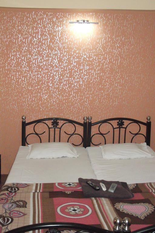 كولكاتا Megacity Inn الغرفة الصورة